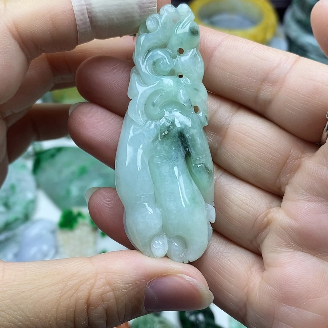 颈饰未镶嵌翡翠牌子