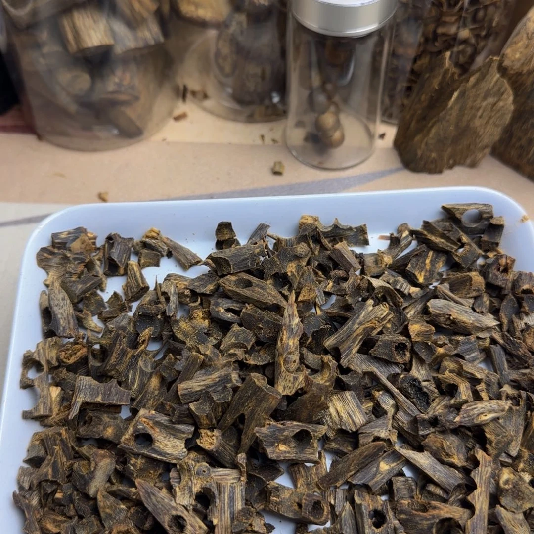 小***】沉香沉香碎屑张勺子沉水料101