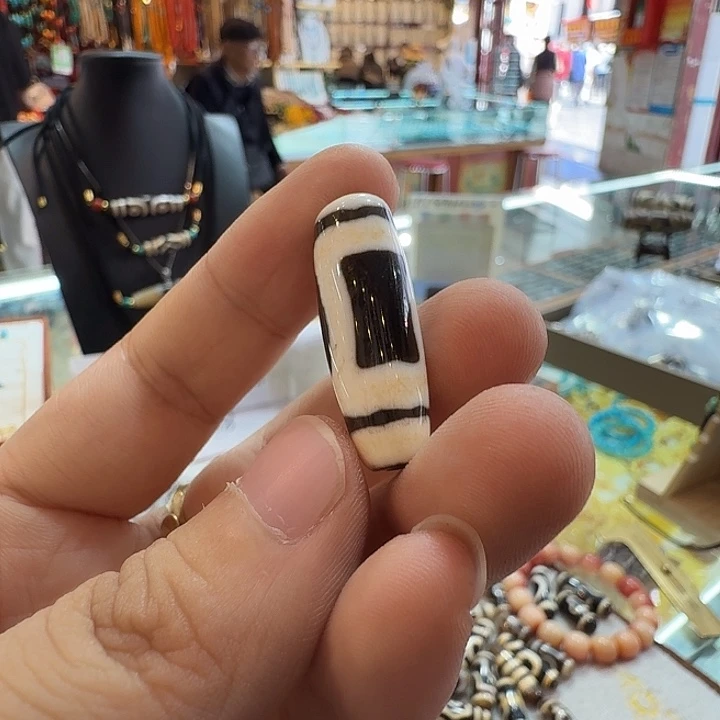 王***啦玛瑙/玉髓合金颈饰