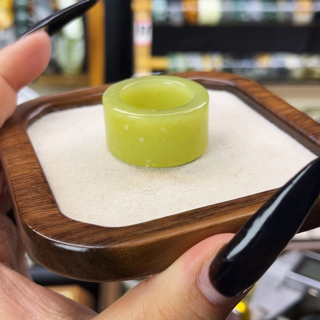 岫玉未镶嵌戒指21.2