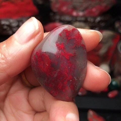 昌化鸡血石昌化鸡血石挂件