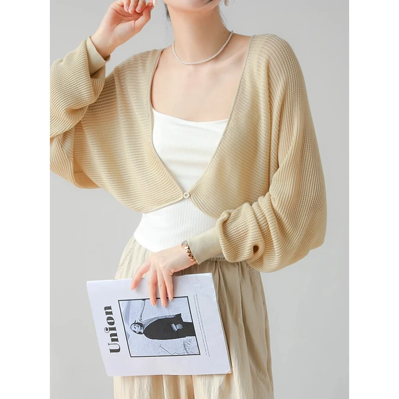 一片式V领镂空蝙蝠袖莱赛尔开衫女2025春长袖针织上衣空调衫百搭