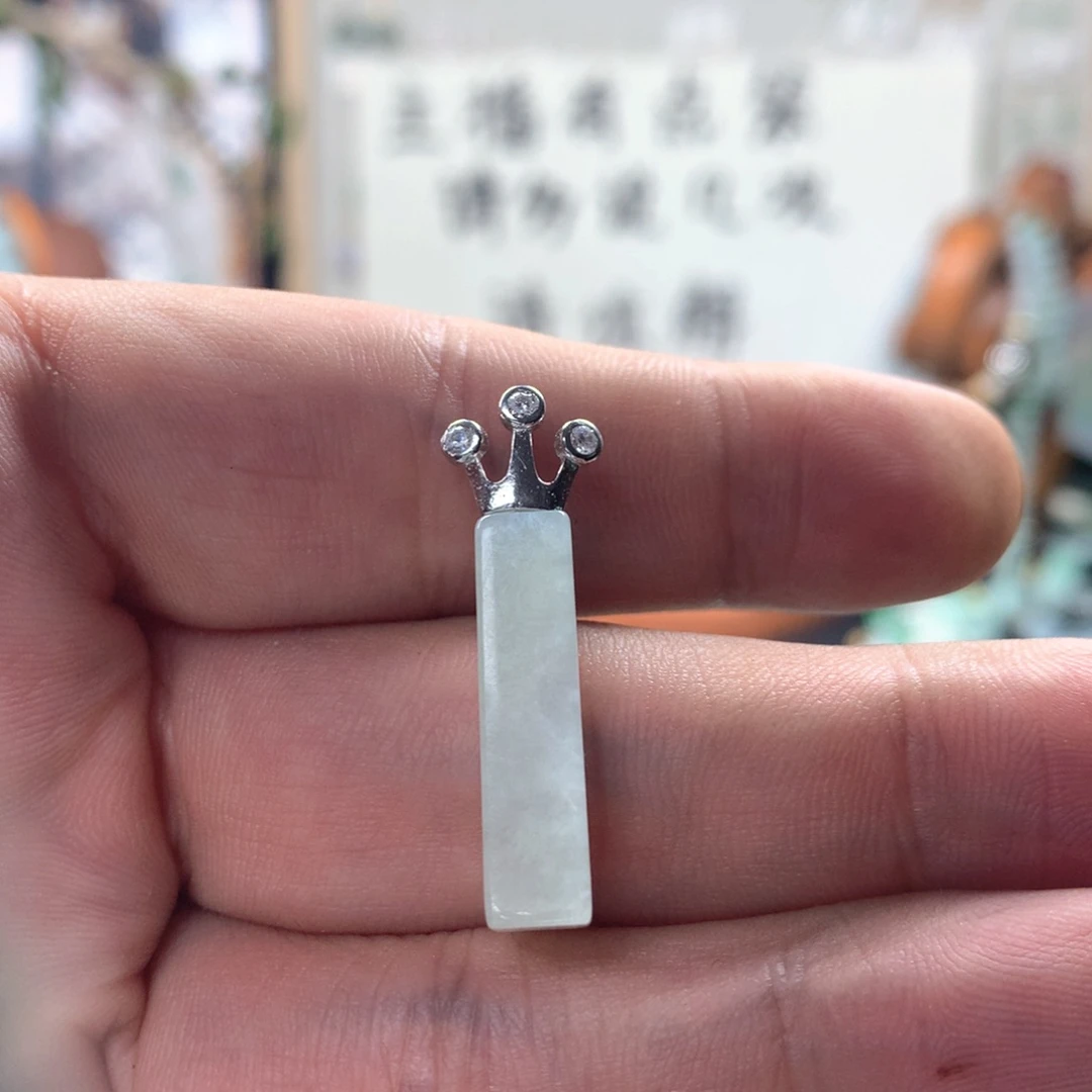 颈饰银S925镶嵌翡翠