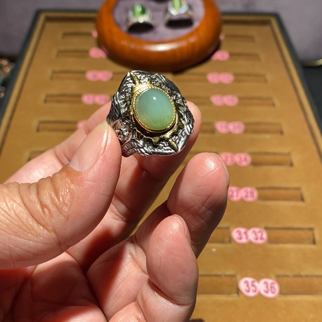 和田玉未镶嵌戒指