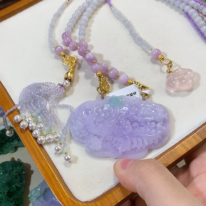 翡翠未镶嵌颈饰翡翠吊坠