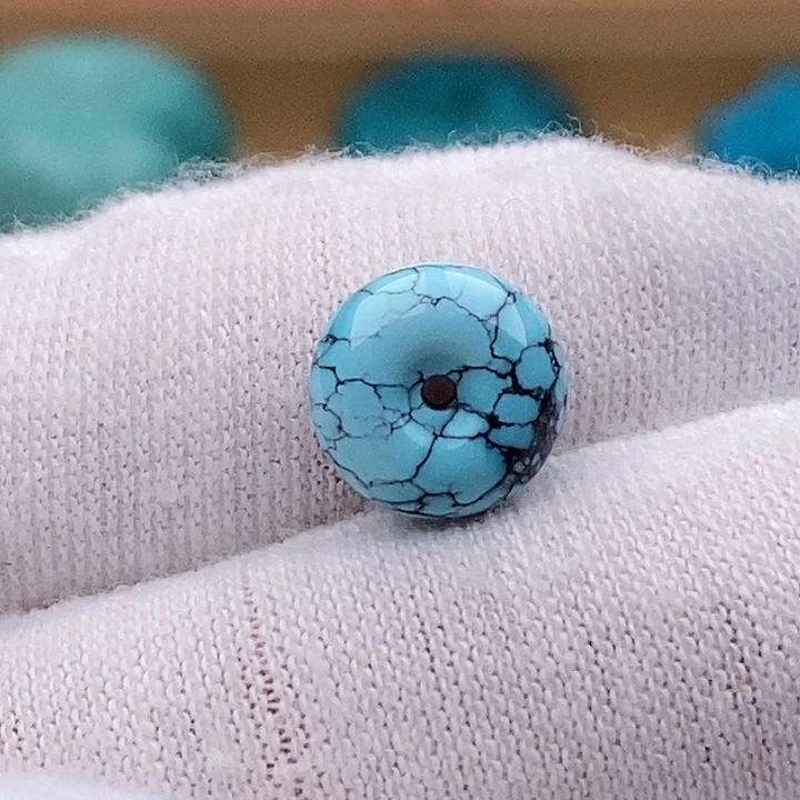 绿松石未镶嵌珠宝奇石9