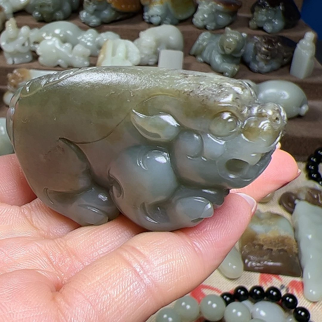 和田玉挂件未镶嵌山**里