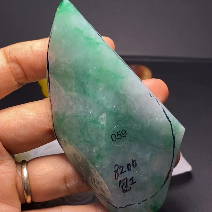 定制翡翠未镶嵌翡翠随形挂件定制