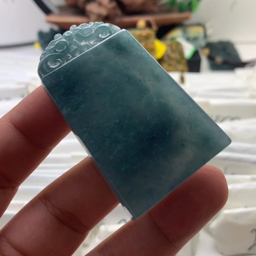 颈饰未镶嵌翡翠无事牌
