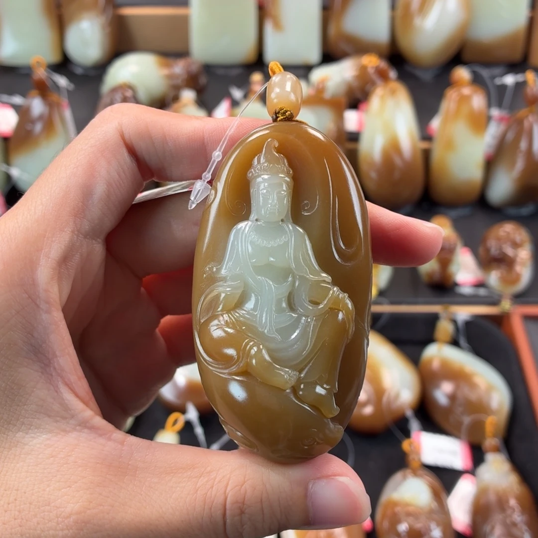 颈饰未镶嵌和田玉
