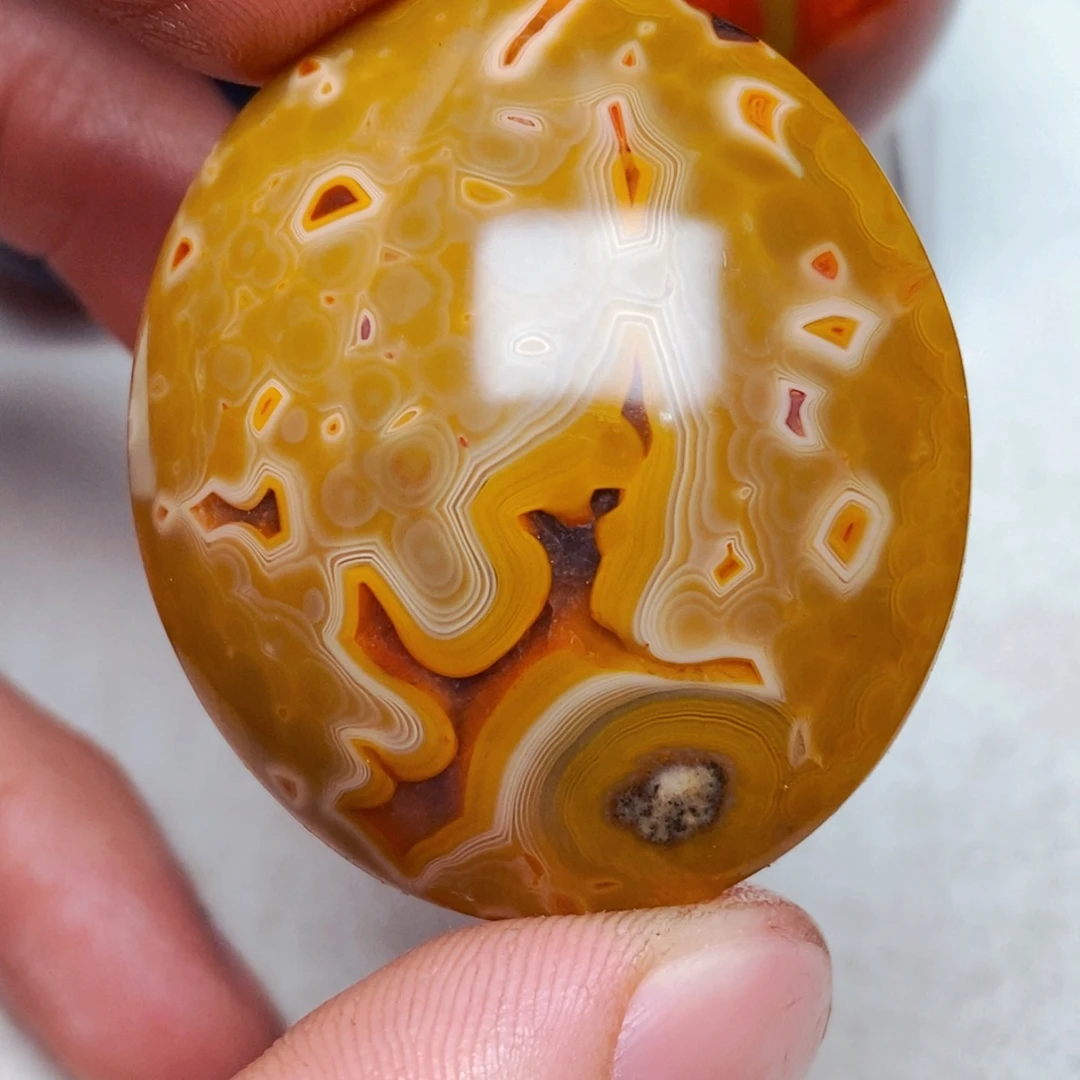 自***￥玛瑙/玉髓未镶嵌颈饰