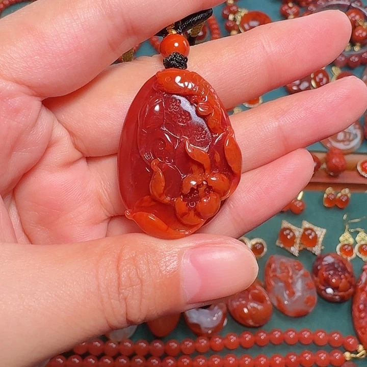 南红玛瑙未镶嵌吊坠