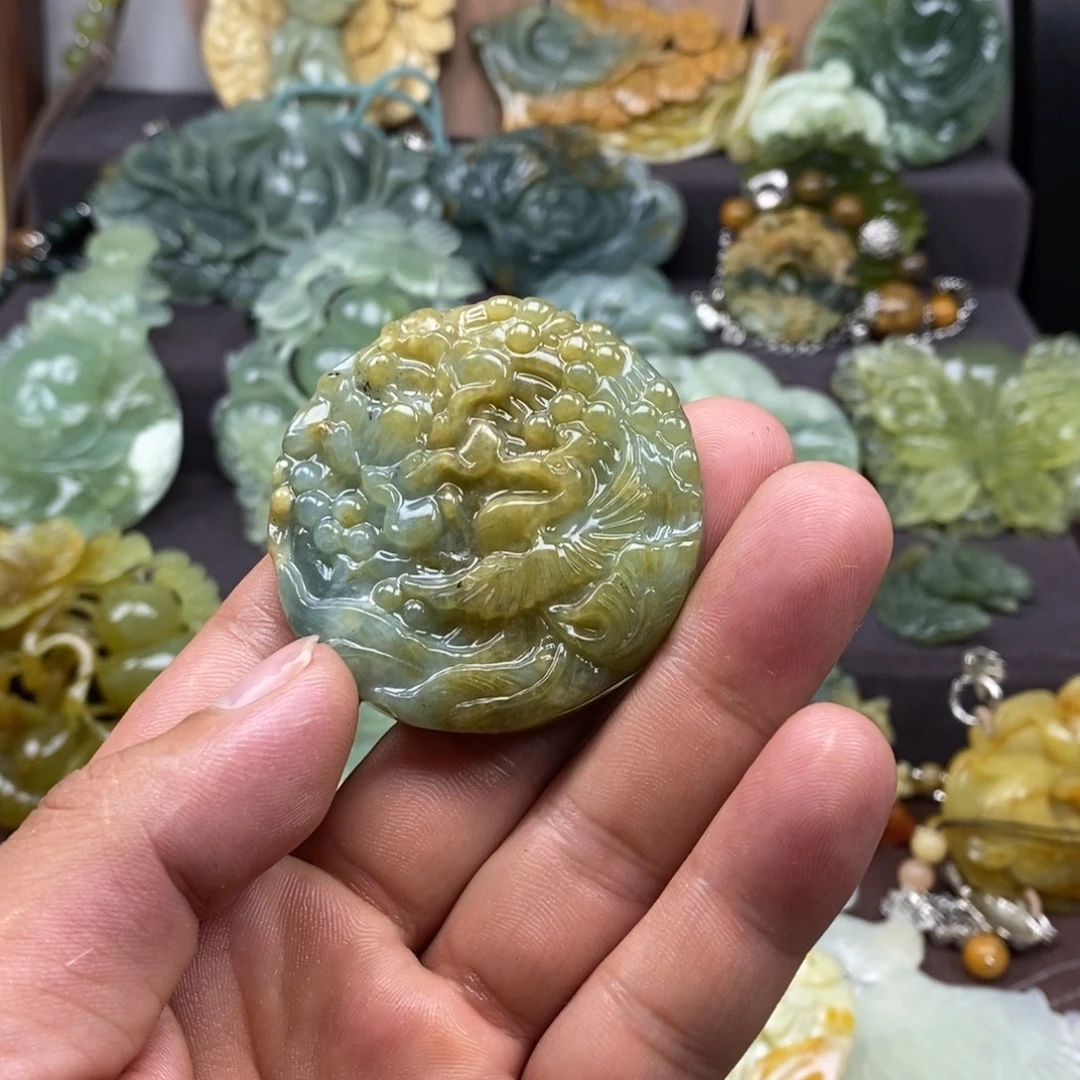 蛇纹石玉未镶嵌吊坠(不含链)