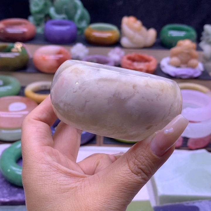 石英岩玉未镶嵌13468975444