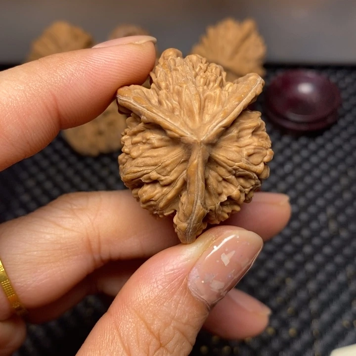 添***饭文玩核桃吊坠文玩核桃异形单只