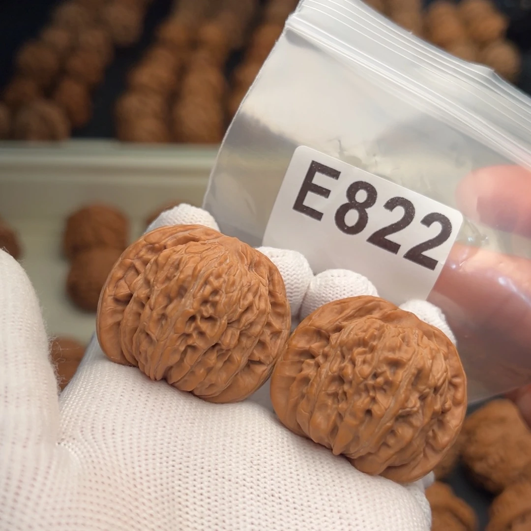 泰***练文玩核桃手串E822楼40