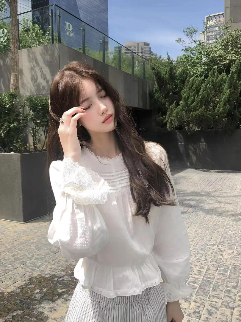 青木少女 早秋2025新款法式时尚设计感修身衬衫上衣高腰显瘦短裤