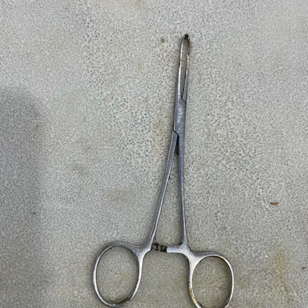 【67C-6】空心小钳（长16厘米）