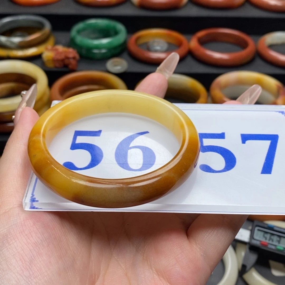 石英质玉（黄龙玉）手镯未镶嵌