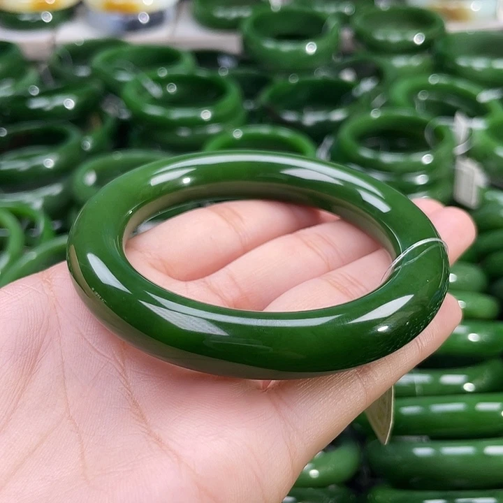 未镶嵌手镯和田玉（碧玉）