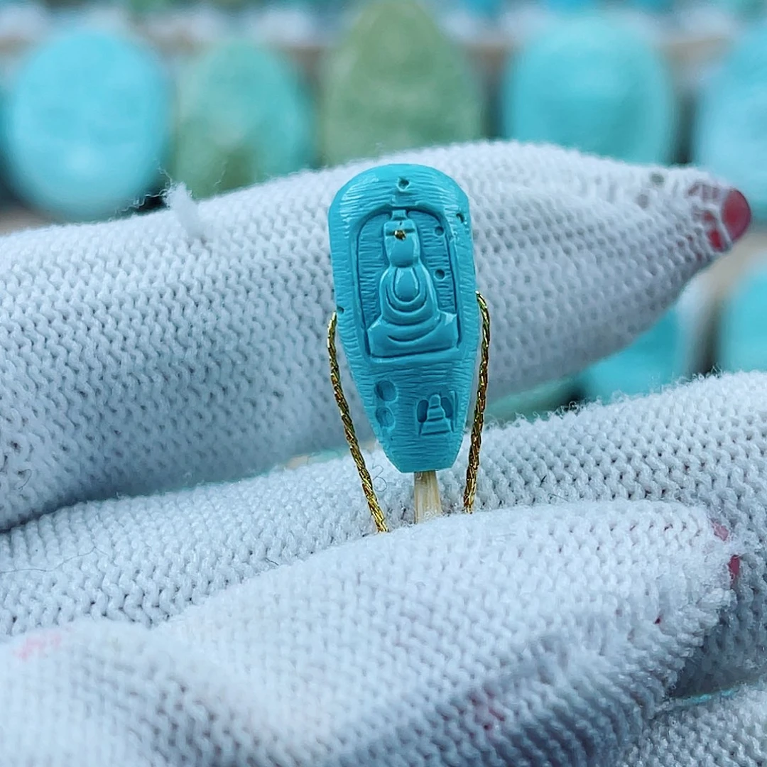 绿松石未镶嵌珠宝奇石