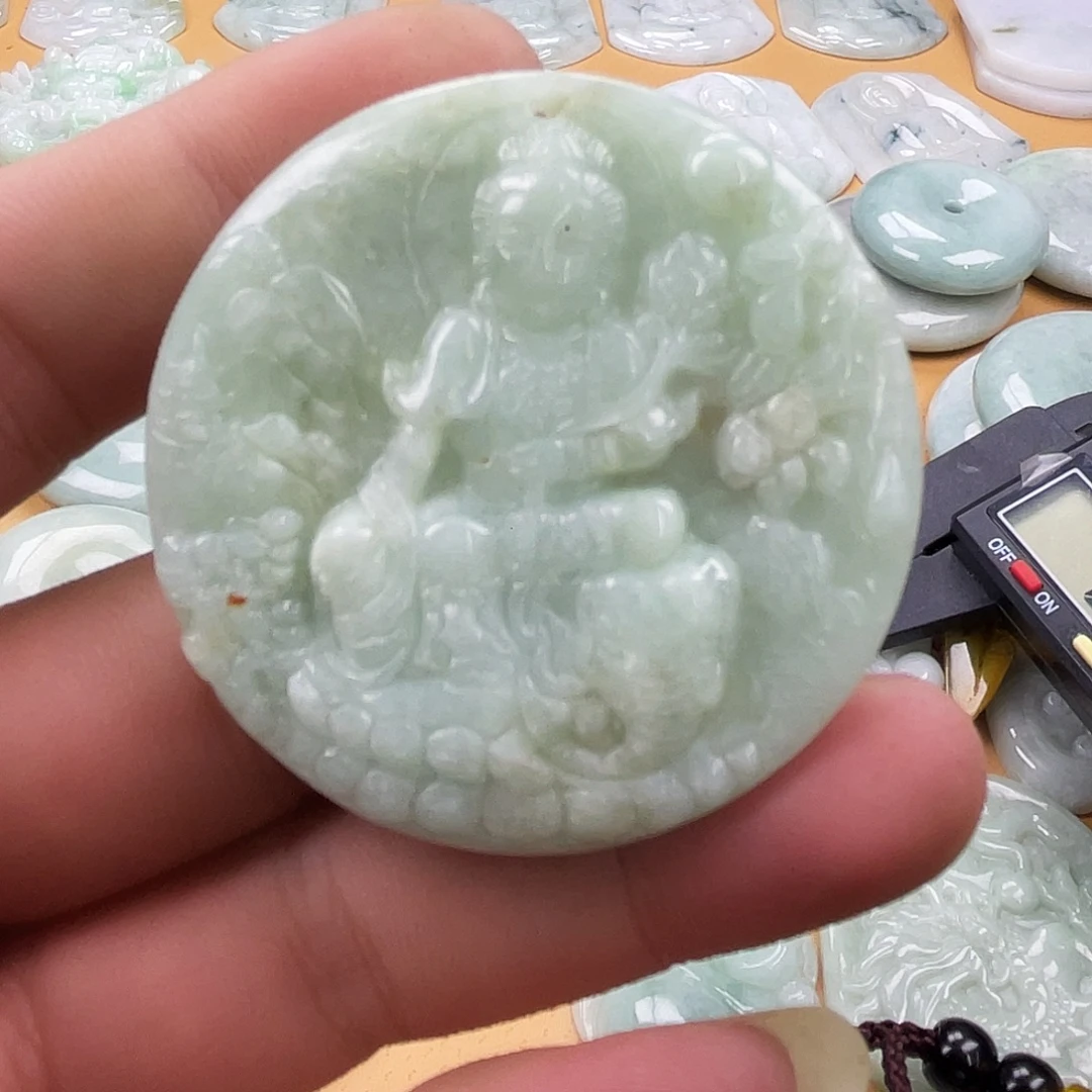 翡翠未镶嵌颈饰普贤