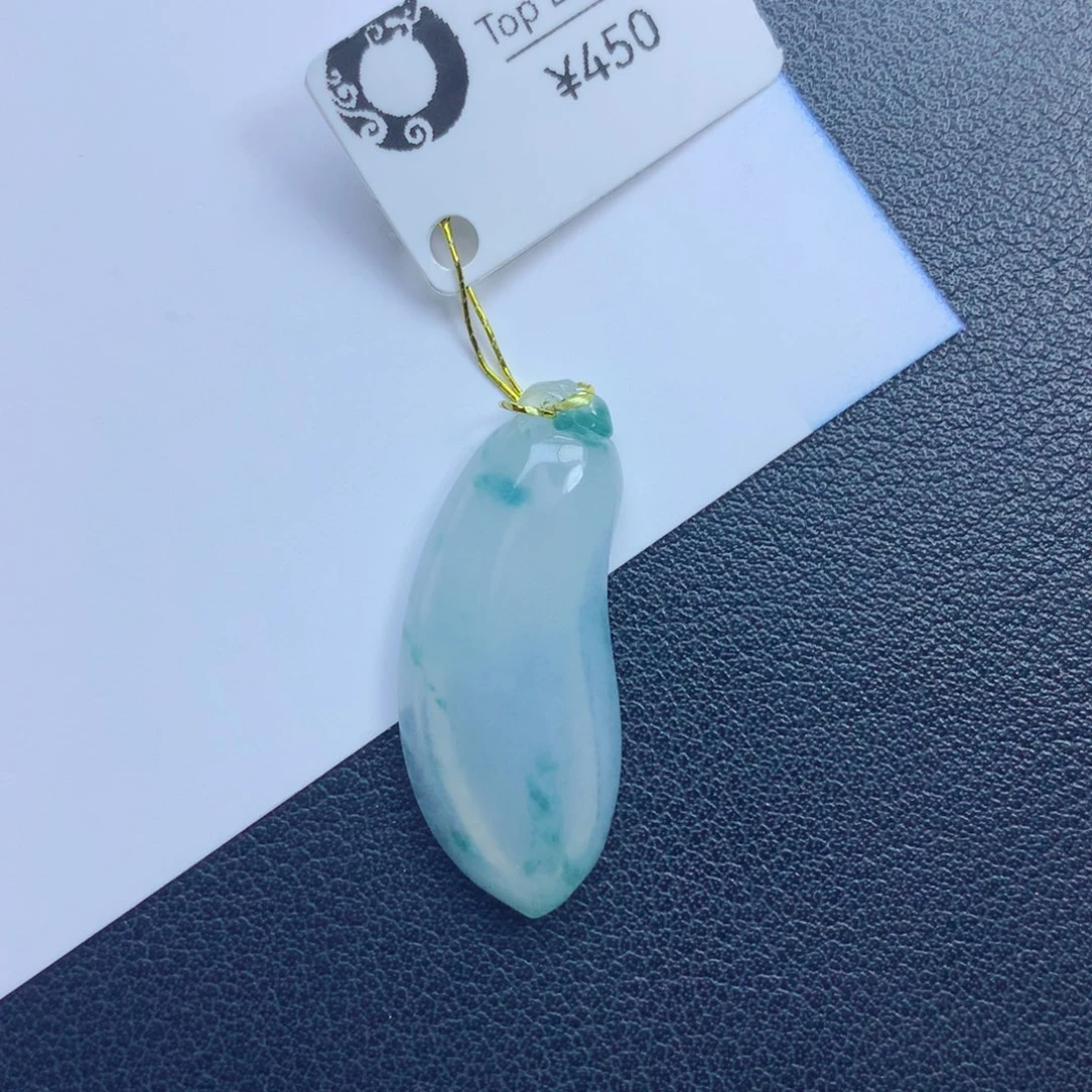 翡翠颈饰未镶嵌福瓜