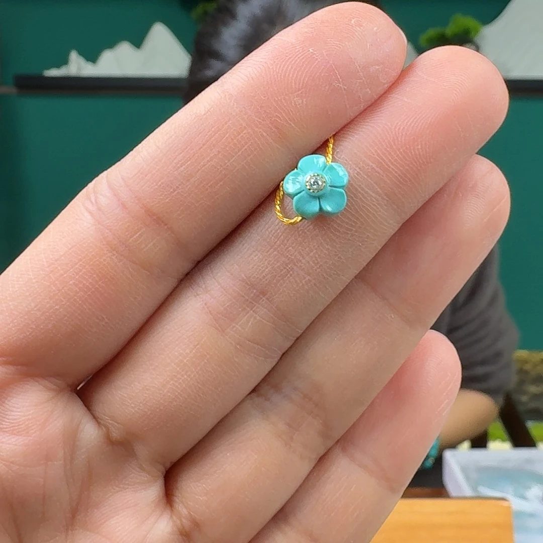 绿松石未镶嵌珠宝奇石