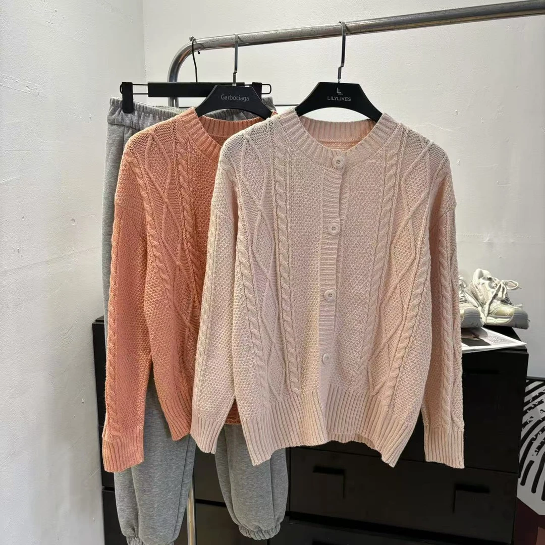 秋冬圆领扭花复古宽松休闲毛衣开衫4584