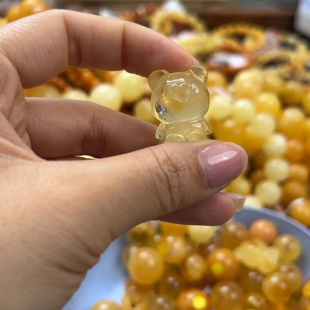 未镶嵌琥珀珠宝奇石