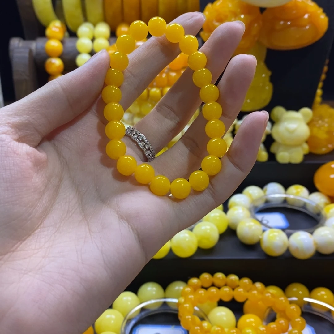 赵***非金属全品无暇鸡油黄卡8