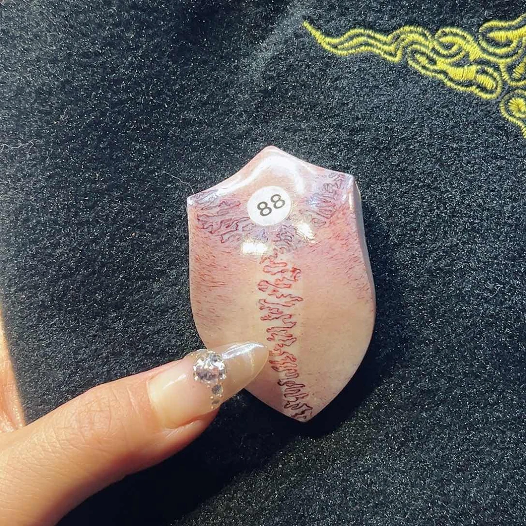 鹿骨吊坠用****8鹿骨材质