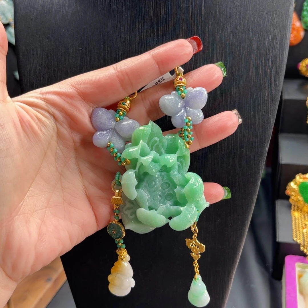 【闪购商品】翡翠吊坠(不含链)未镶嵌，