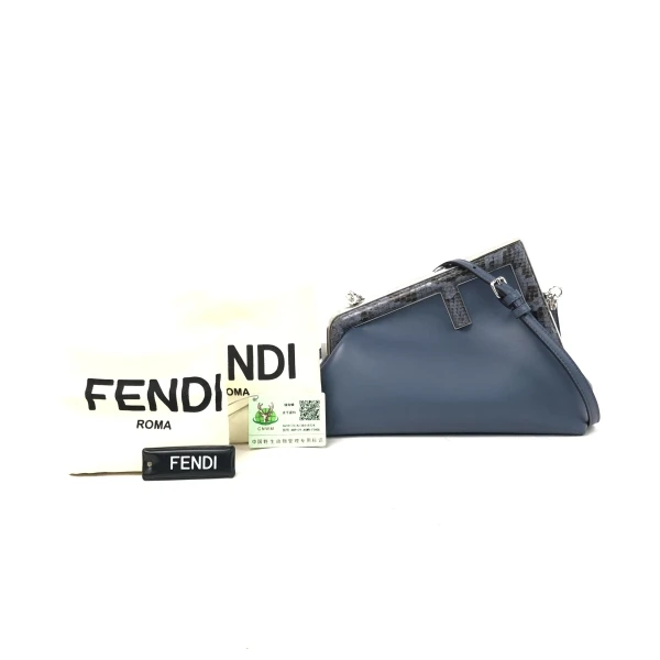 芬迪/包包/95新/市场价26000/250807zb0022