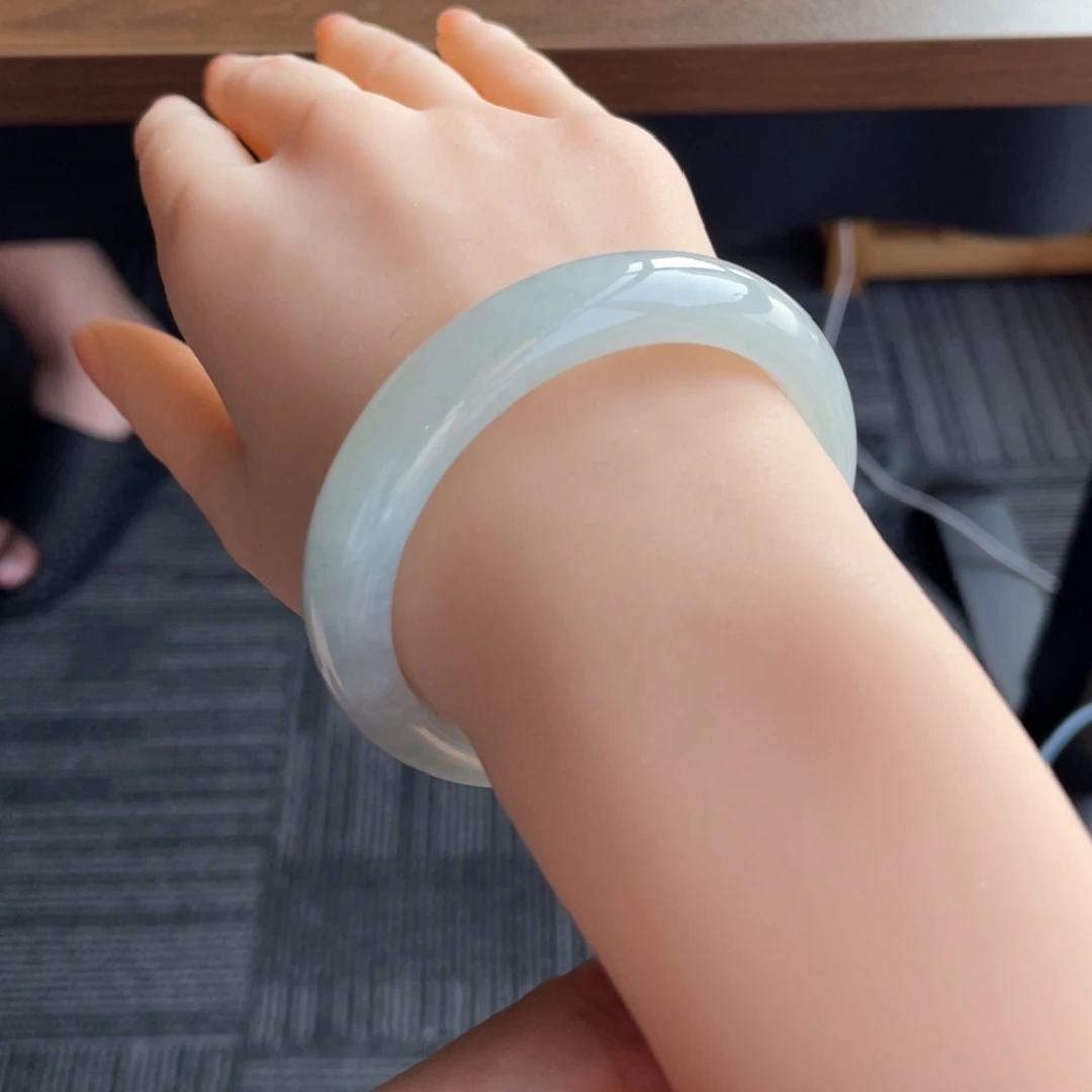 翡翠手镯未镶嵌天然缅甸a货翡翠手镯