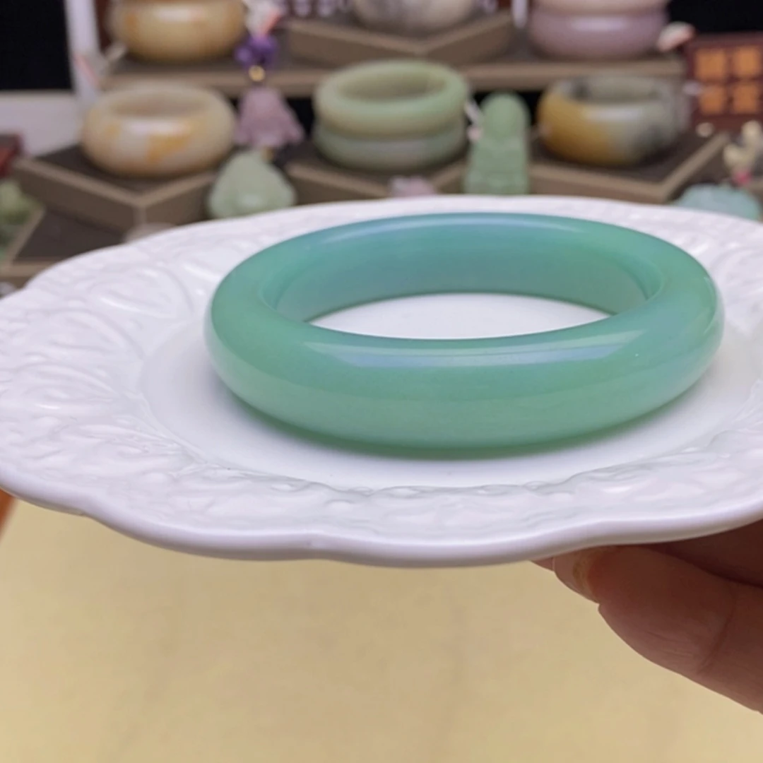 【闪购商品】石英岩玉手镯未镶嵌