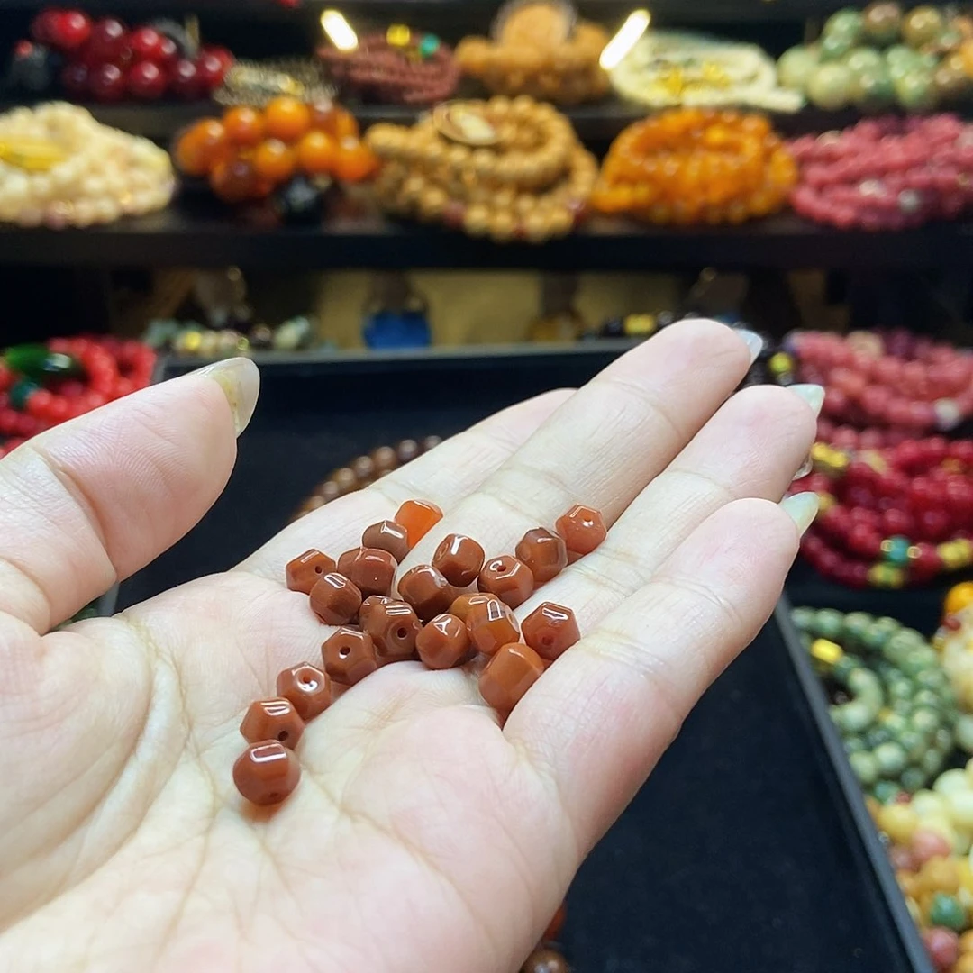 余***好佛心果吊坠菩提果