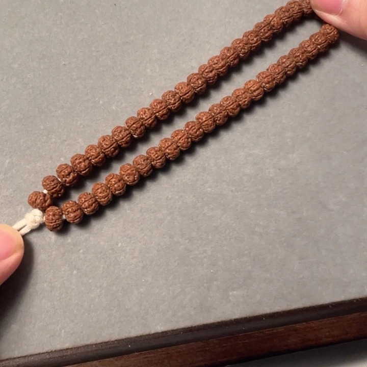 金刚菩提吊坠_*_老树王手持