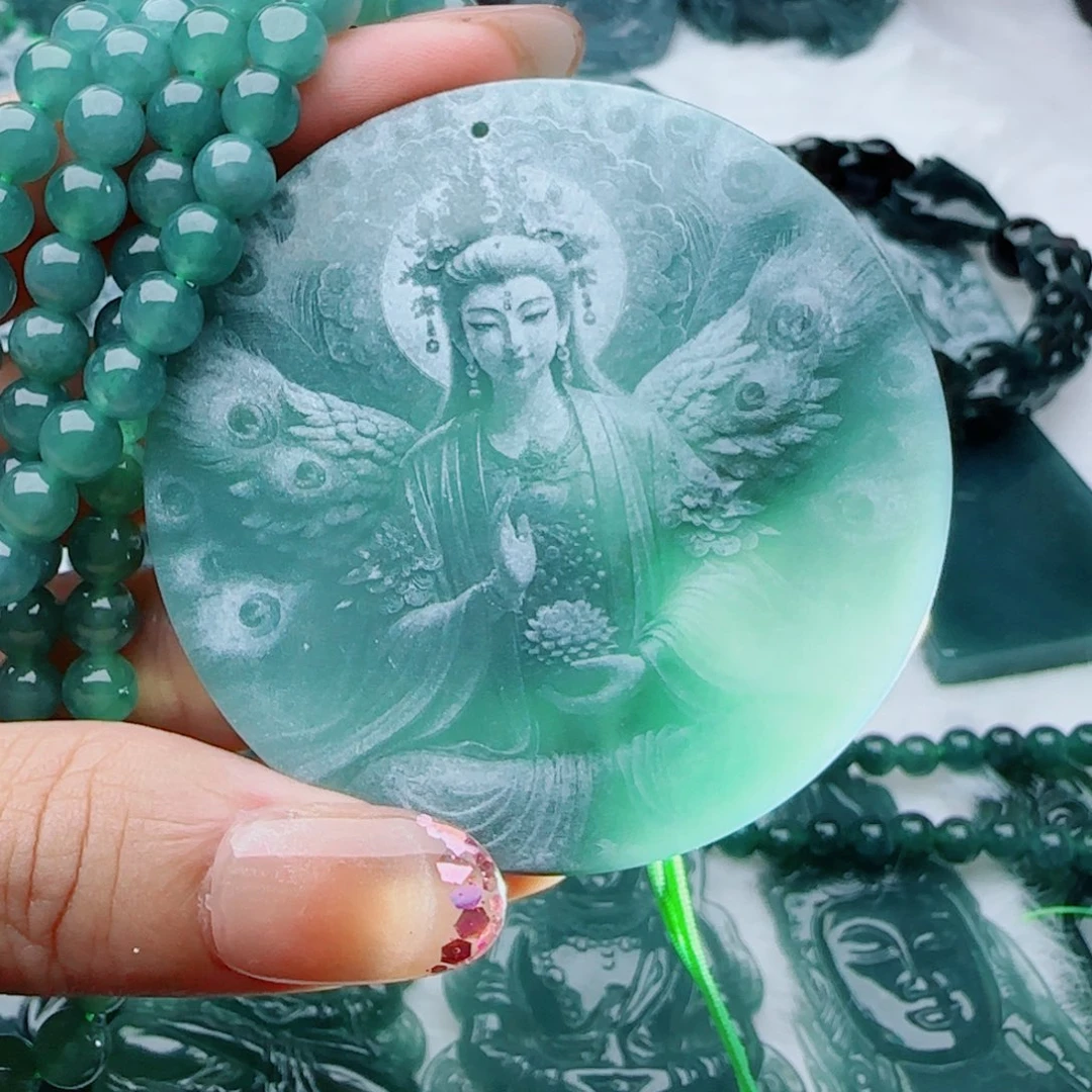颈饰未镶嵌翡翠多样性发货天然的A货翡翠