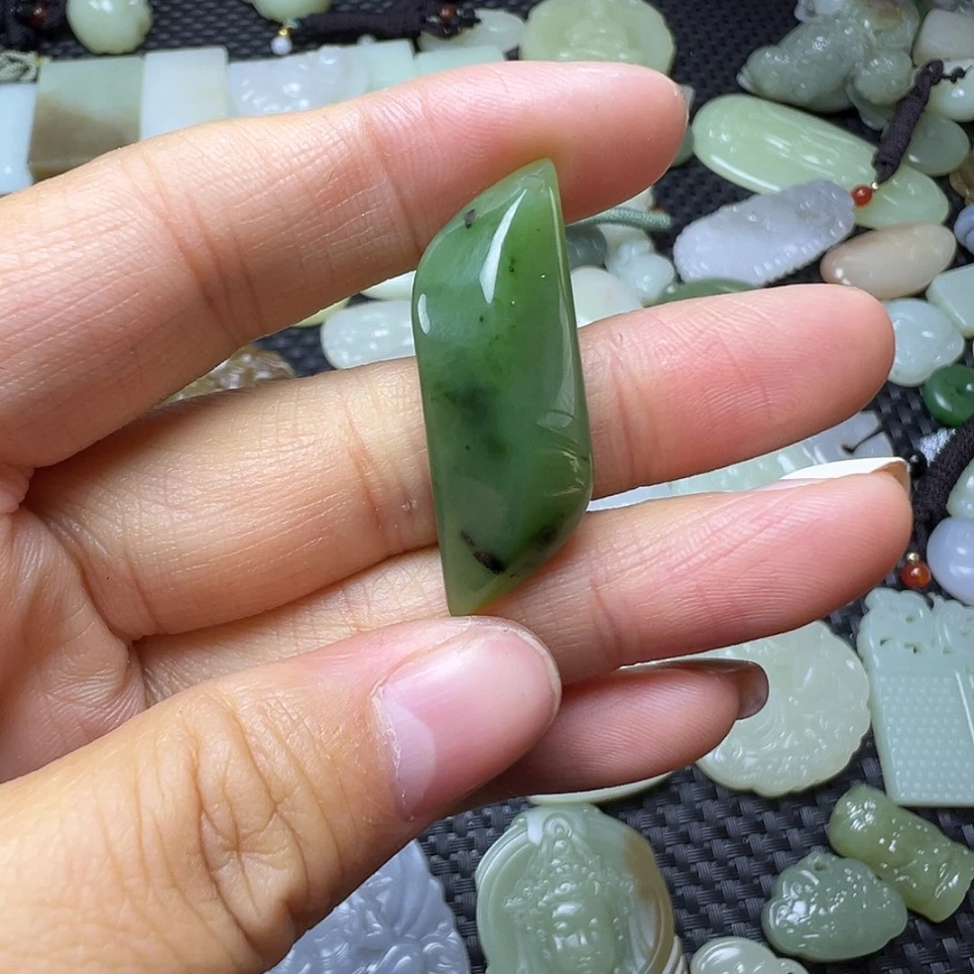 和田玉未镶嵌颈饰卡36.8