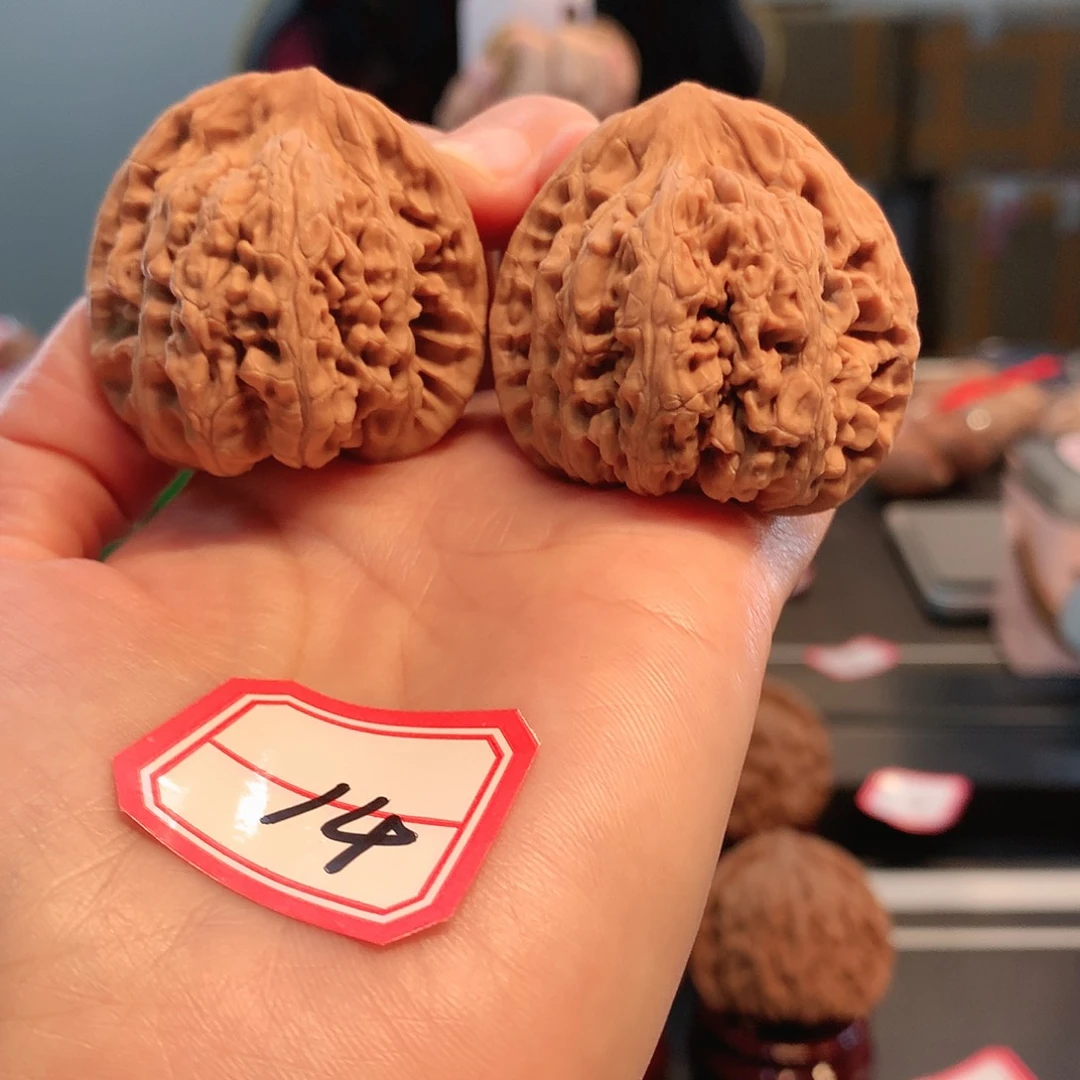 【闪购商品】吊坠文玩核桃望月 40尺