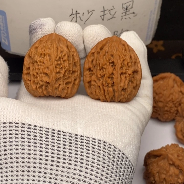 把件文玩核桃高炮南疆石37有色差