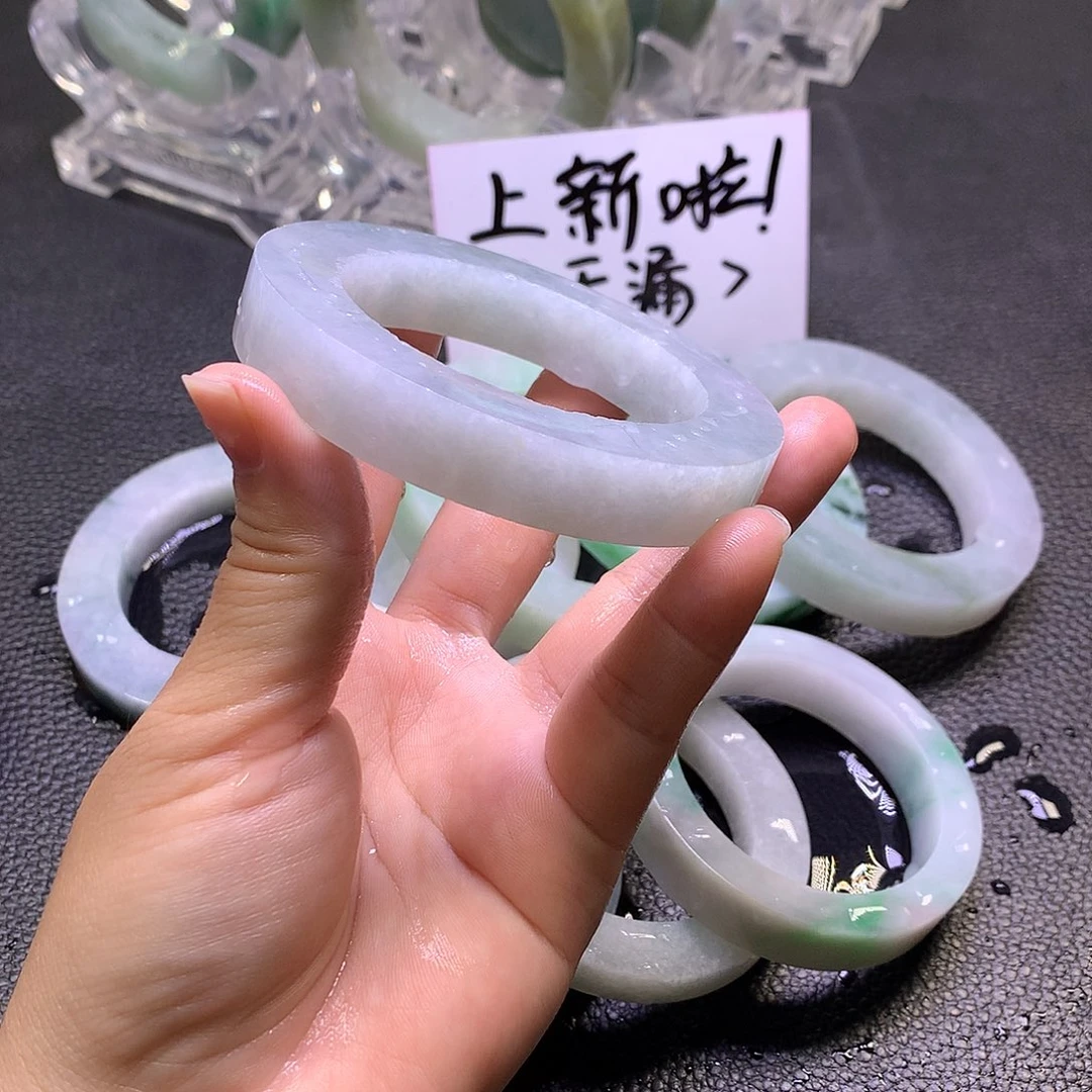 玉***常定制翡翠未镶嵌正