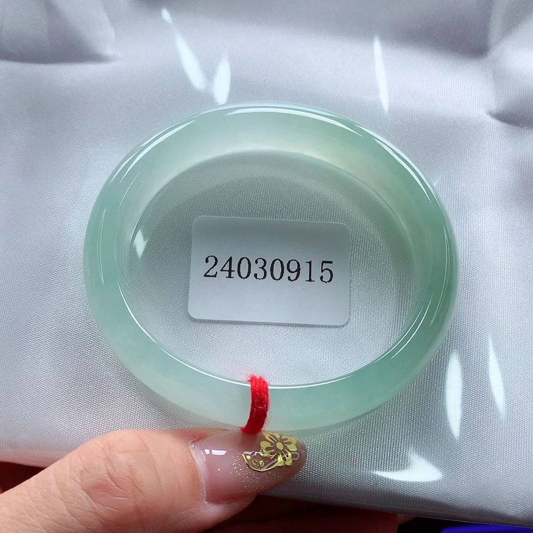 翡翠手镯（贵妃镯）未镶嵌天然A货翡翠手镯，103号