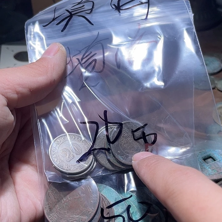 填***人纯银工艺品有限公司董事长的