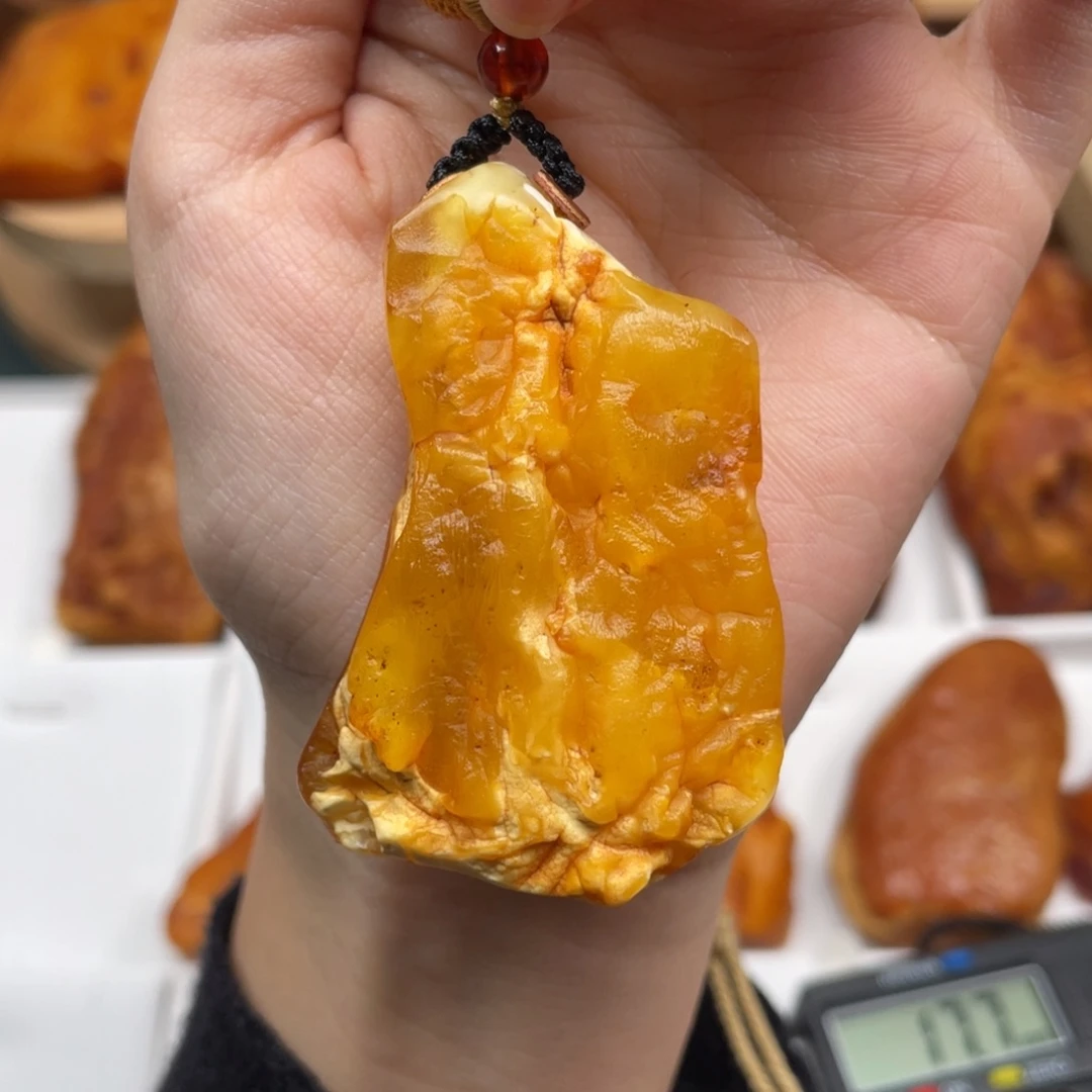 琥珀未镶嵌珠宝奇石