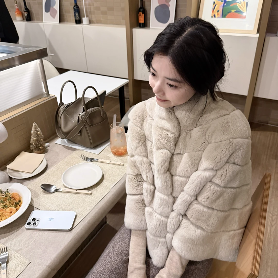 zearzz「雅意定格」獭兔斗篷皮草外套