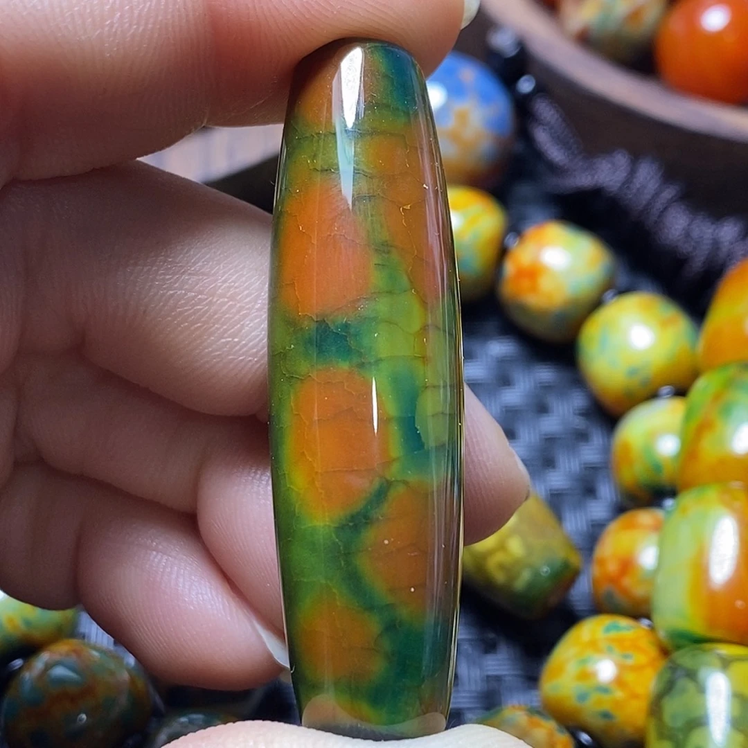 大***扬玛瑙/玉髓未镶嵌颈饰