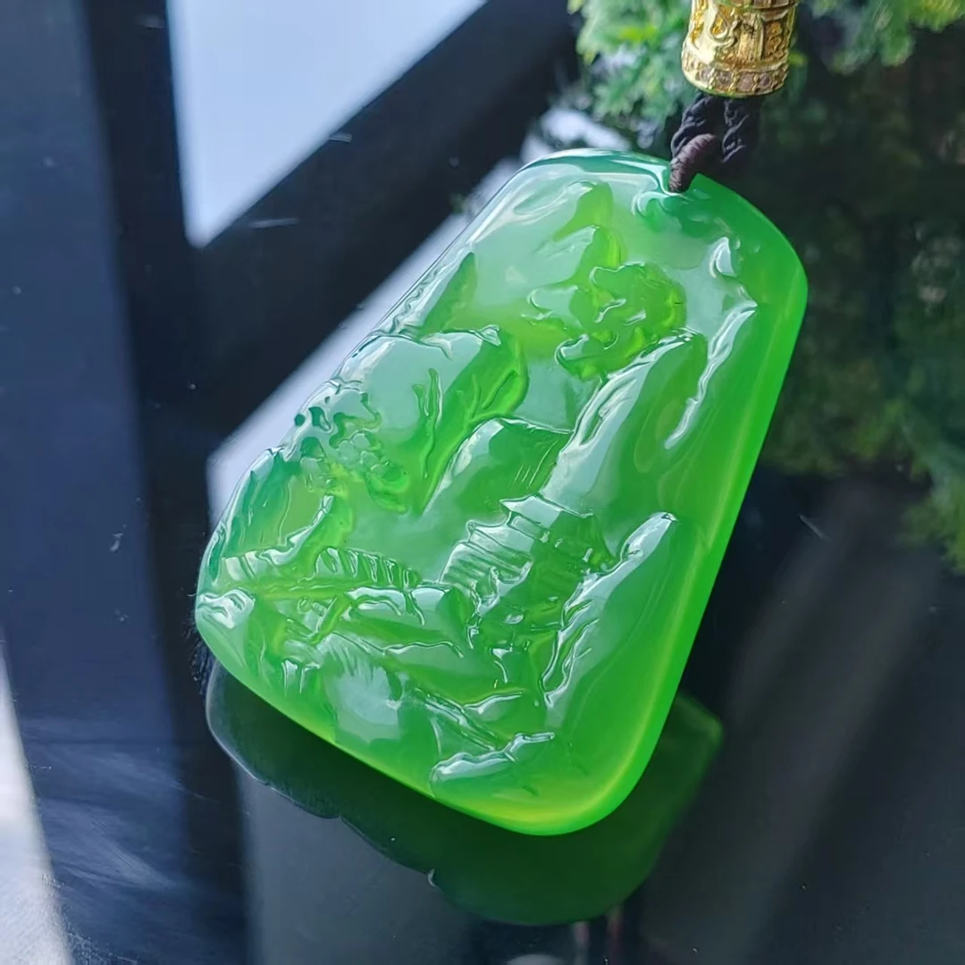 精美高端大气天然翠绿色玉石玉髓山水牌吊坠证书+礼盒