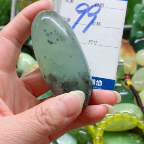 蛇纹石玉未镶嵌手把件